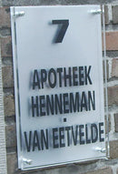 Gegraveerde moderne luxe naamplaat in PLEXI - 20 x 15 cm